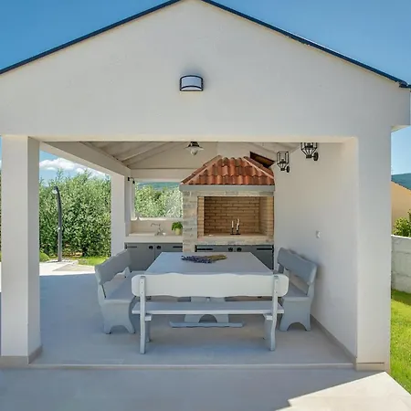 Casa de Férias Ena Mar Zadar